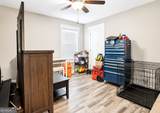 209 Roslyn Court - Photo 6