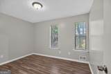 9759 Greenside Way - Photo 16