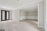 8033 White Stone Boulevard - Photo 9