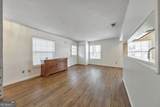 1313 Surrey Lane - Photo 5