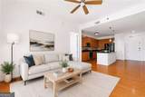 711 Cosmopolitan Drive - Photo 2