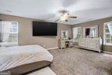 935 Lakeside Circle - Photo 18