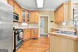 7930 Willow Point - Photo 17