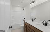 728 Mirror Lake Parkway - Photo 15