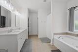 32 Meadow View Glen - Photo 24