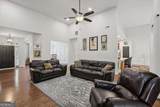 32 Meadow View Glen - Photo 7