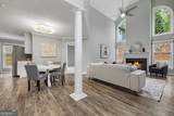 956 Oak Street - Photo 3