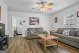 818 Avenue B - Photo 3