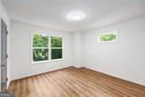 1631 Burton Street - Photo 22