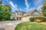 1031 Greenwood Circle - Photo 2