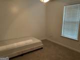 305 Manchester Lane - Photo 4