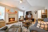 405 Jordan Lane - Photo 12