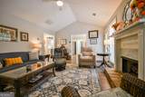 405 Jordan Lane - Photo 15