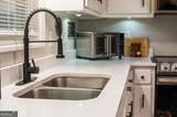 405 Jordan Lane - Photo 27