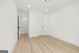176 Llewellyn Street - Photo 20