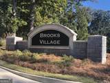 1612 Oakbrook Pond Place - Photo 2