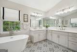 208 Meadows Court - Photo 16