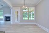 2106 Lacroix Way - Photo 15