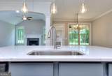2106 Lacroix Way - Photo 20
