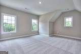 2106 Lacroix Way - Photo 44