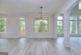 2010 Fontainbleau Drive - Photo 15