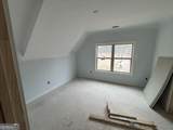5585 Yorkshire Court - Photo 11