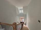 5585 Yorkshire Court - Photo 14