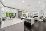 5211 Powers Ferry Road - Photo 29