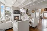 2727 Captain Court - Photo 13