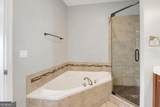 564 Fraser Street - Photo 17