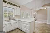 305 Crystal Court - Photo 30