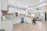 118 Perry Street - Photo 7