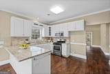 411 Christina Way - Photo 10