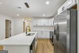418 Honeysuckle Lane - Photo 8