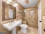 3145 Queens Walk - Photo 11