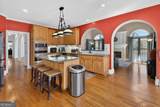 1009 Lyndhurst Way - Photo 15