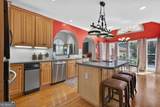 1009 Lyndhurst Way - Photo 16