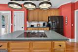 1009 Lyndhurst Way - Photo 18