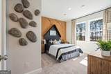 455 Kennington Walk - Photo 40