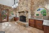 360 Oak Terrace - Photo 21