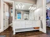 9139 Selborne Lane - Photo 13