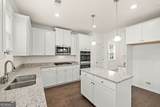 13579 Whitman - Photo 8