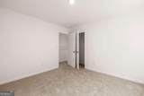 1612 Oakbrook Pond Place - Photo 41