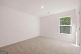 1612 Oakbrook Pond Place - Photo 42