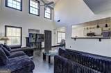 512 Vickers Lane - Photo 12