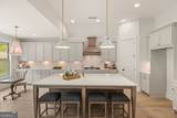 3371 Chosen Boulevard - Photo 9