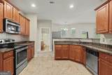 1024 Yorkshire Drive - Photo 9