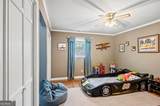 917 Laprade - Photo 61