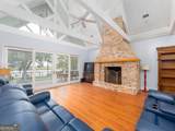 146 Royal Drive - Photo 6