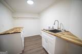 301 Oak Terrace - Photo 19
